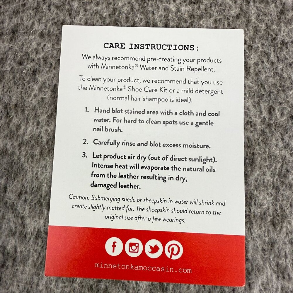 ✅Women's 7 Minnetonka Sheepskin Ankle Boot Golden Tan Slippers 3351 Moccasins - Picture 12 of 14